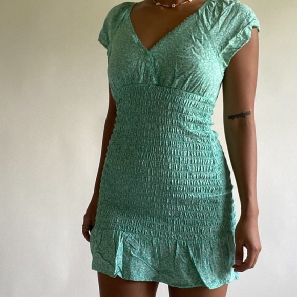 No Boundaries Teal Floral Smocked Mini Dress Size Medium - Picture 1 of 8